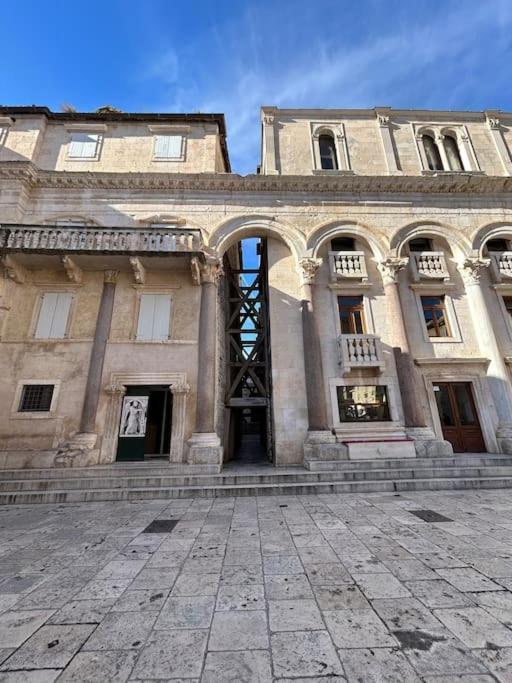 Largo In The Heart Of Diocletian Palace Apartamento Split